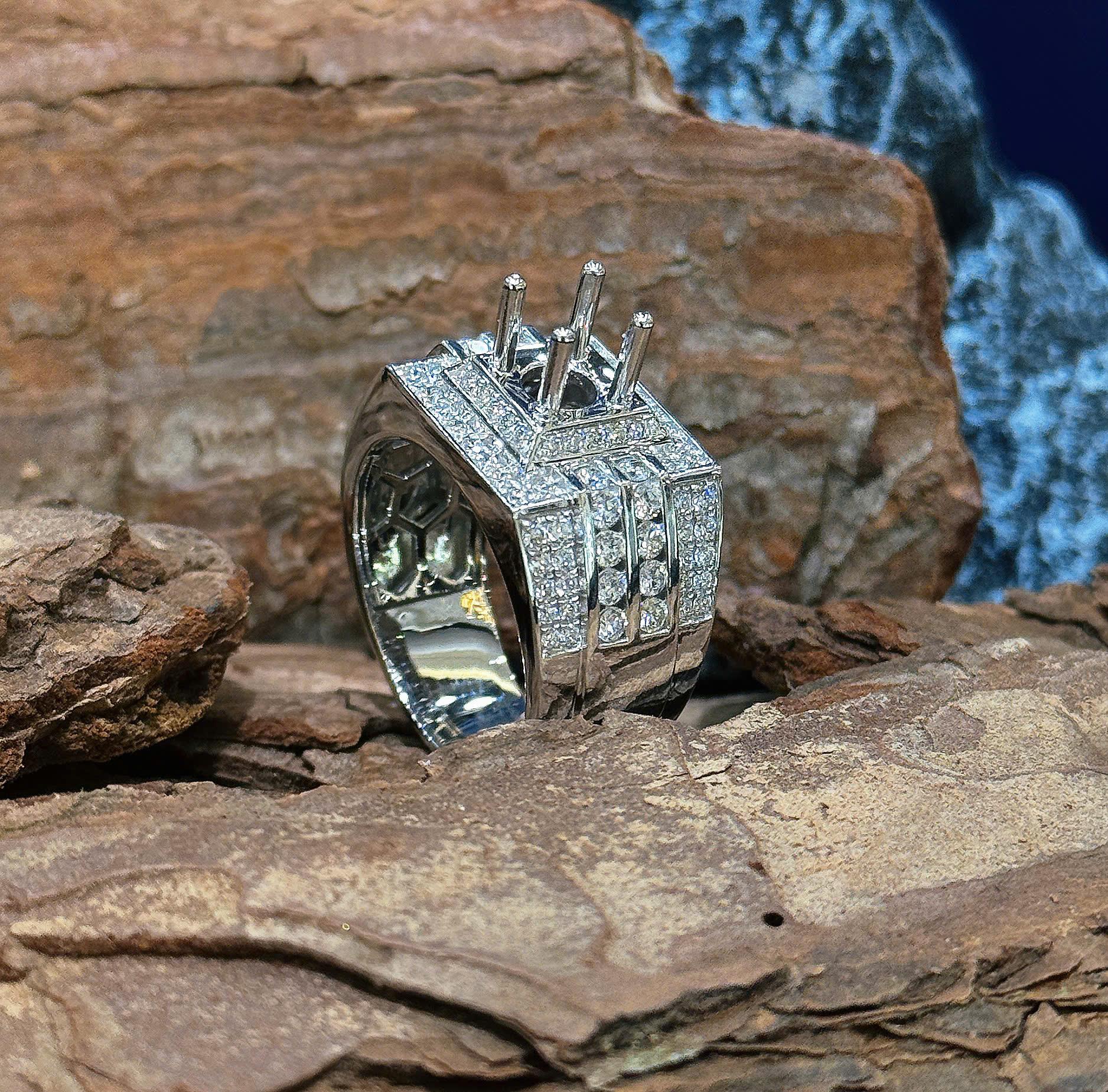 Nhẫn nam chủ 6.3m