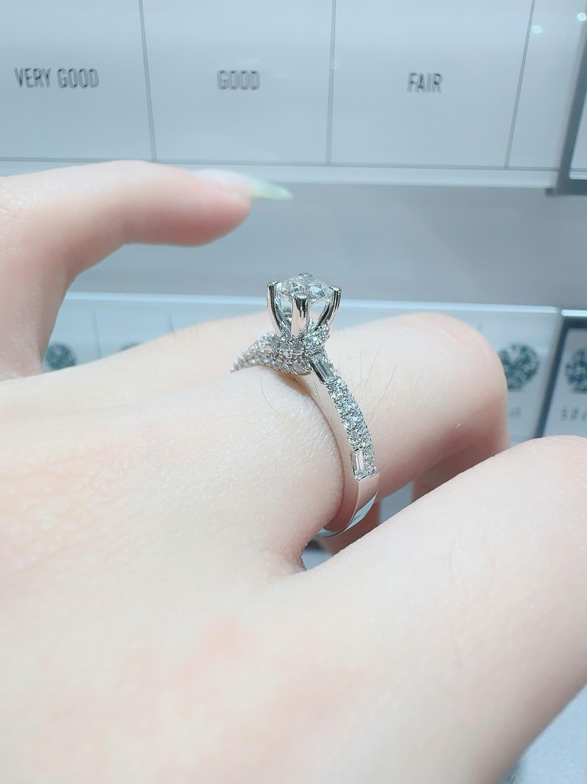 Nhẫn nữ chủ 5.4m